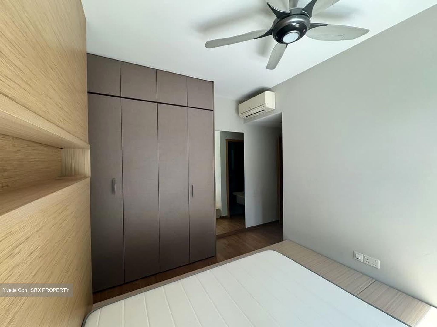 Vacanza @ East (D14), Condominium #576146951